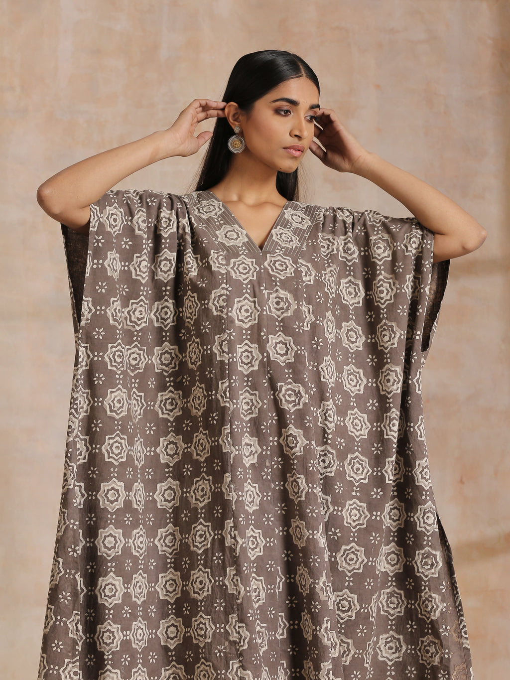 trueBrowns Clay Dabu Overall Print Cotton Panel Kaftan Kurta Pant Set