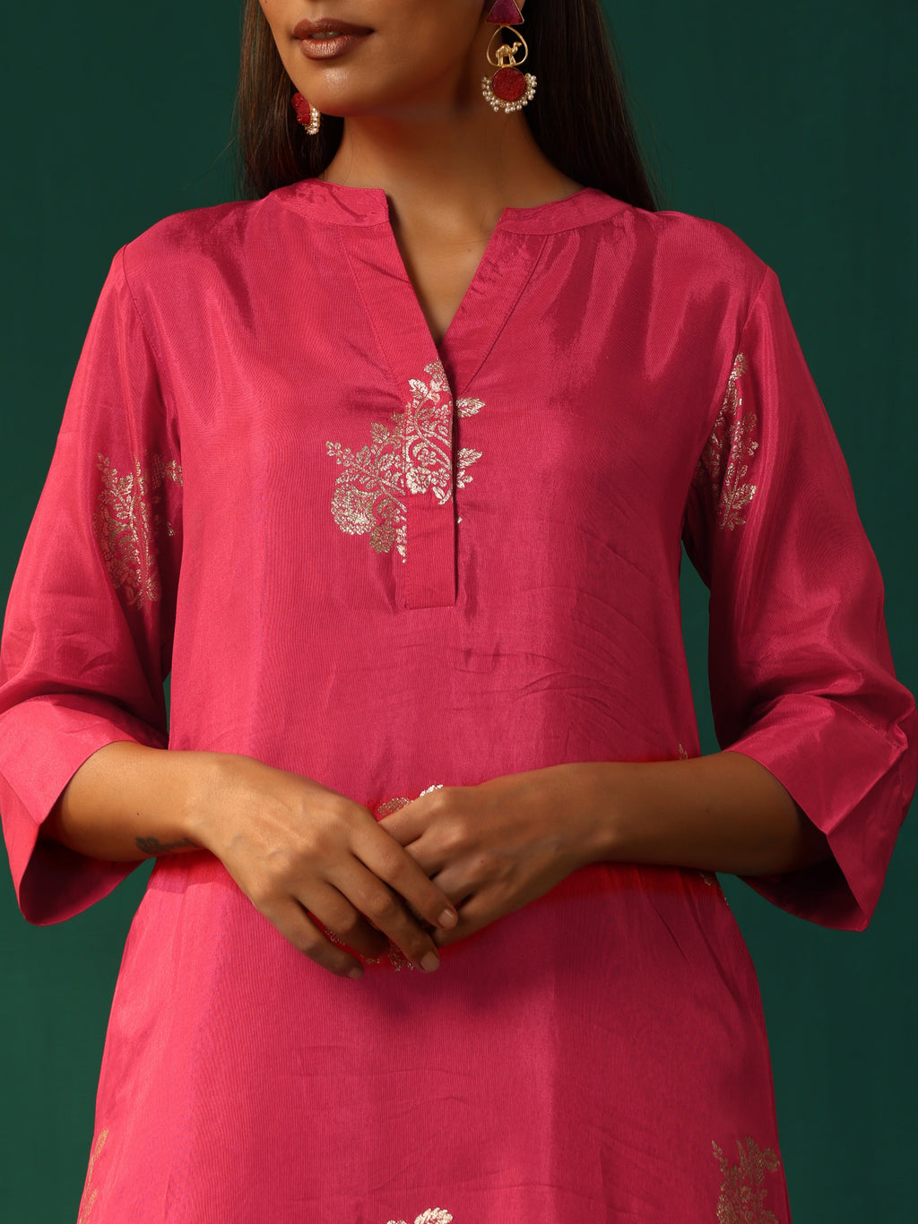 trueBrowns Pink Floral Viscose Silk Round Neck Co-ord Set