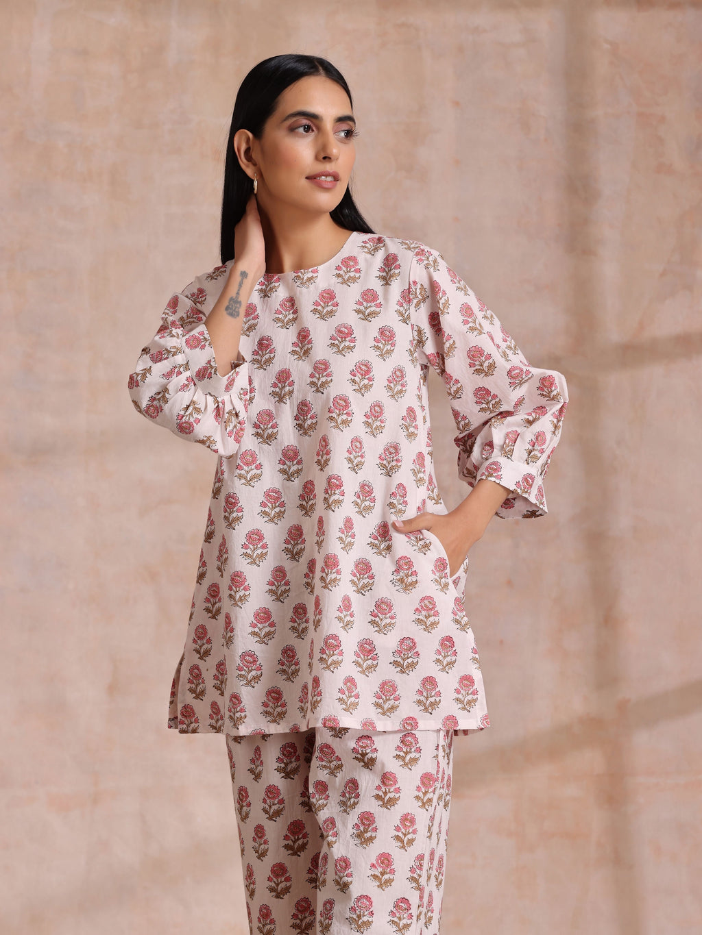 trueBrowns Pink Brown Buta On White Block Print Cotton Baggy Sleeve Co-Ord Set