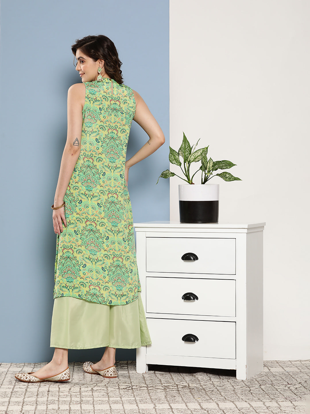 InWeave Women's Green Pastel Print Halter Kurta Set