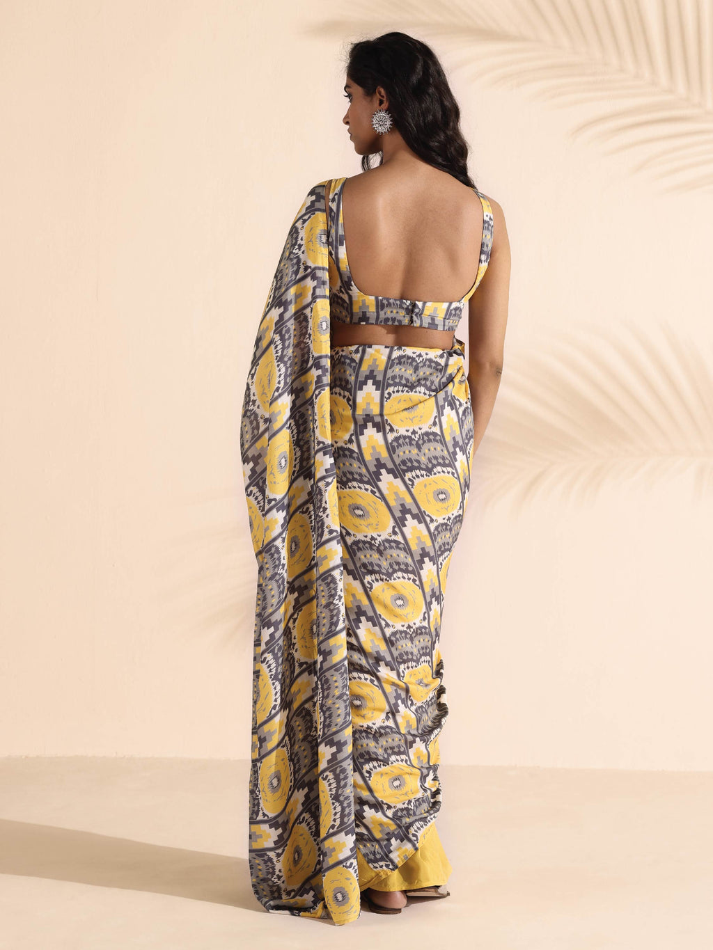 trueBrowns Yellow Muslin Ikat Ready to Wear Saree