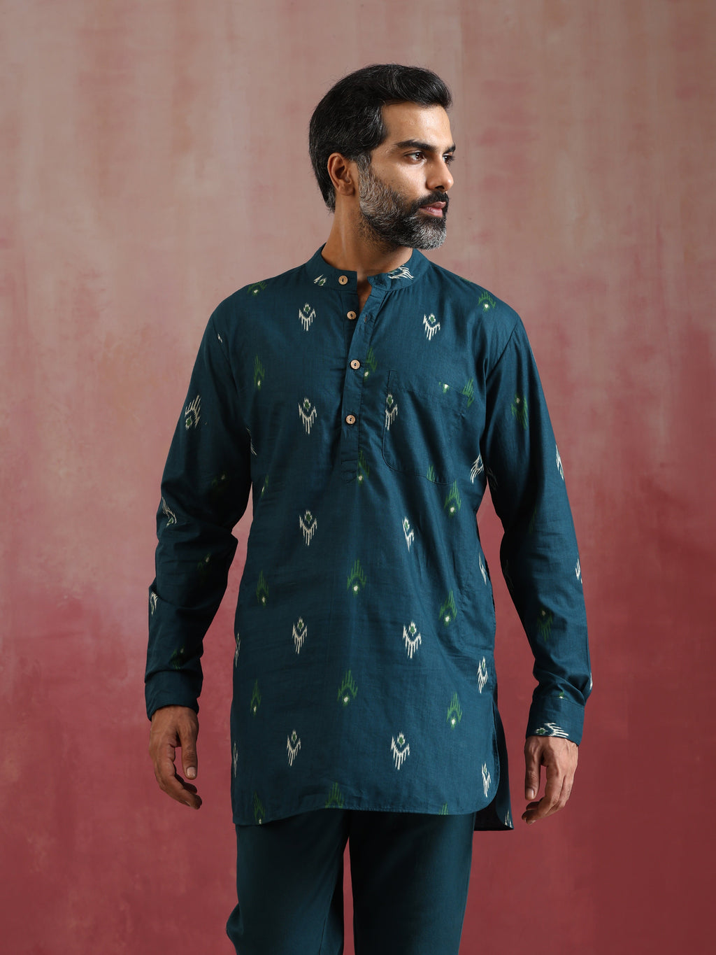 trueBrowns Men's Blue Ikat Print Mandarin Collar Kurta Co-ord set