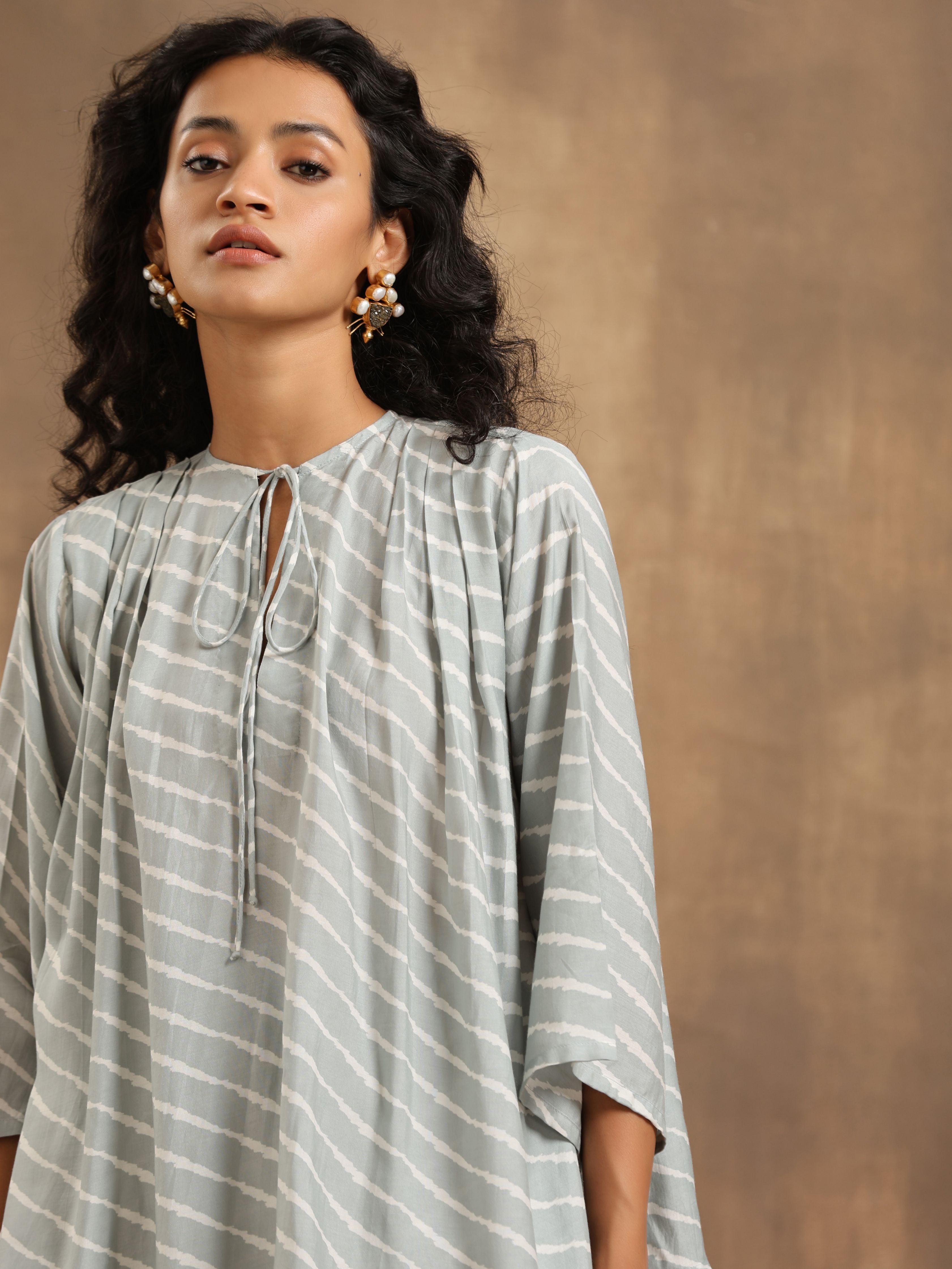 trueBrowns Grey Lehariya Printed Silk Co-Ord Set