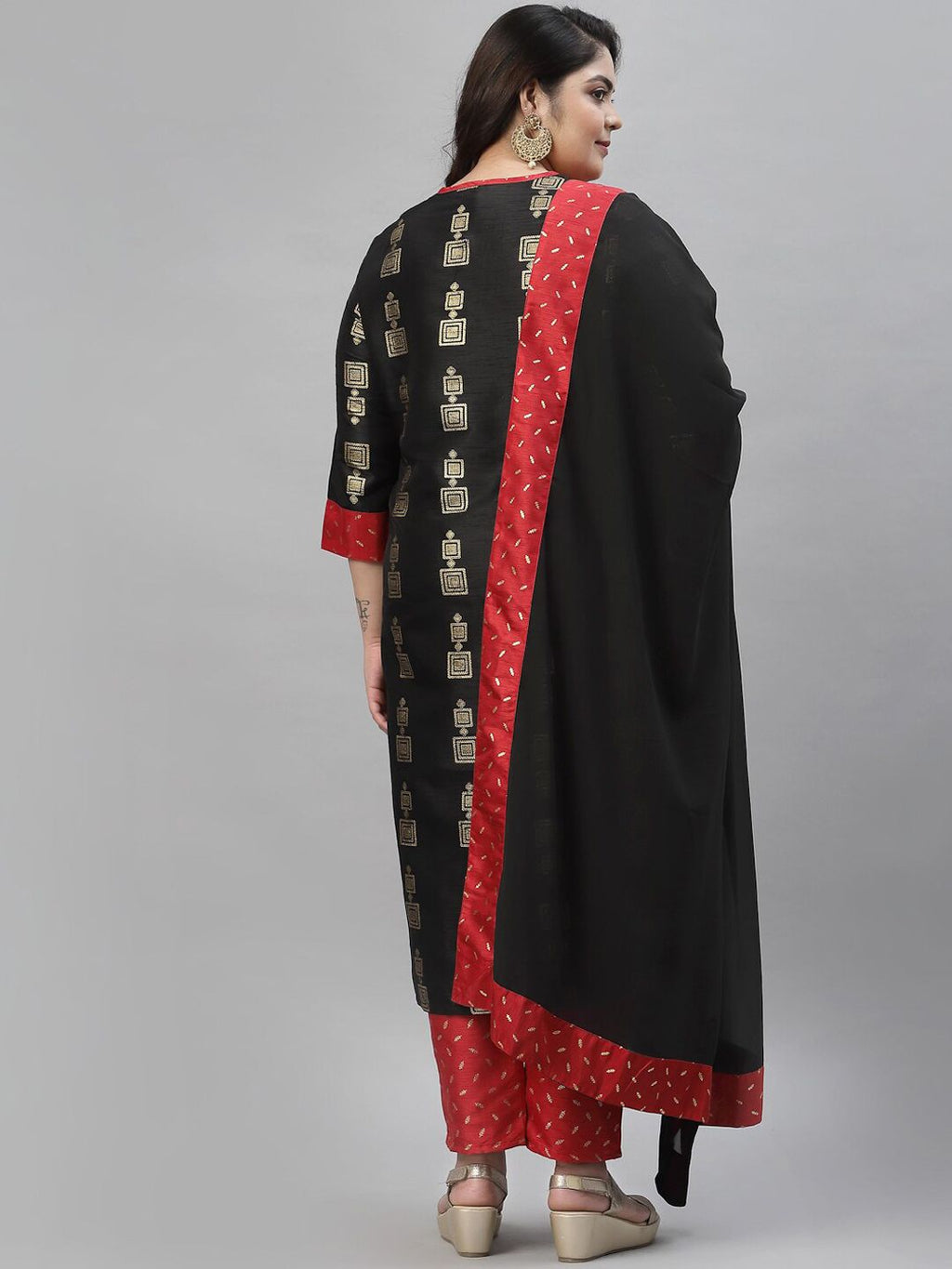Sztori Plus Size Floral Printed Regular Kurta with Trousers & With Dupatta