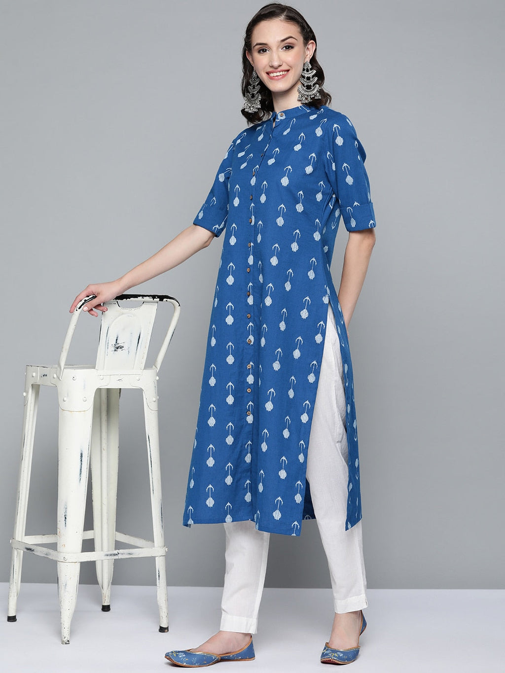 HERE&NOW Women Blue & White Ethnic Motifs Printed Kurta