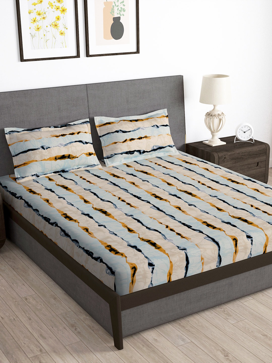 Story@home Arena Cream-Coloured & Grey Printed 180 TC Bedsheet & Pillow Covers