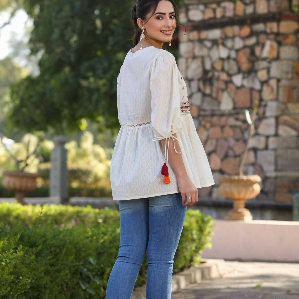 Juniper Women's Offwhite Cotton Solid With Embroidered Straight Tunic