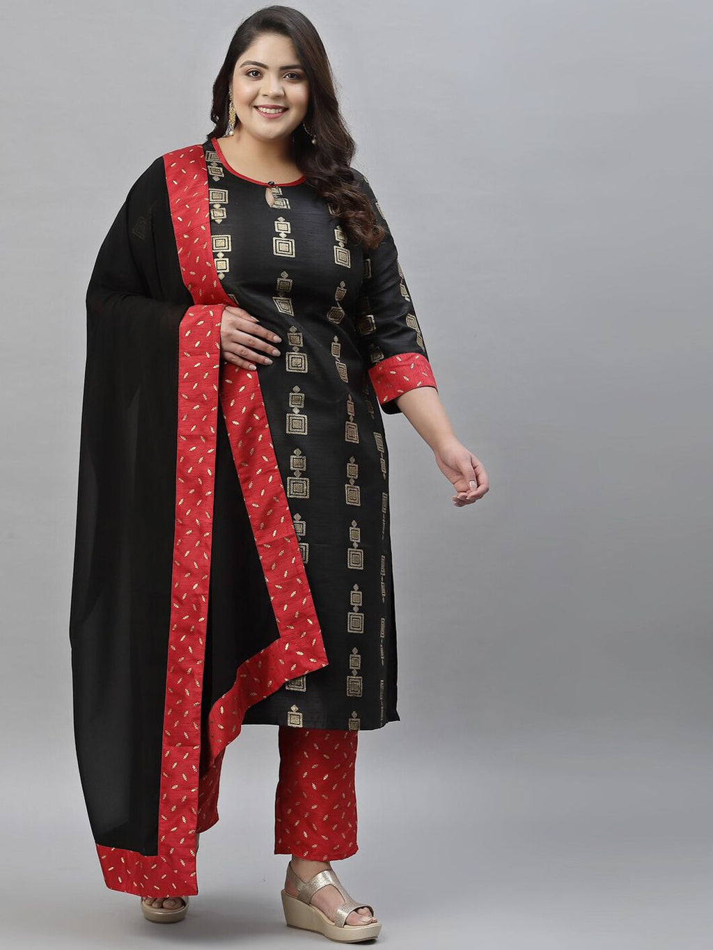 Sztori Plus Size Floral Printed Regular Kurta with Trousers & With Dupatta