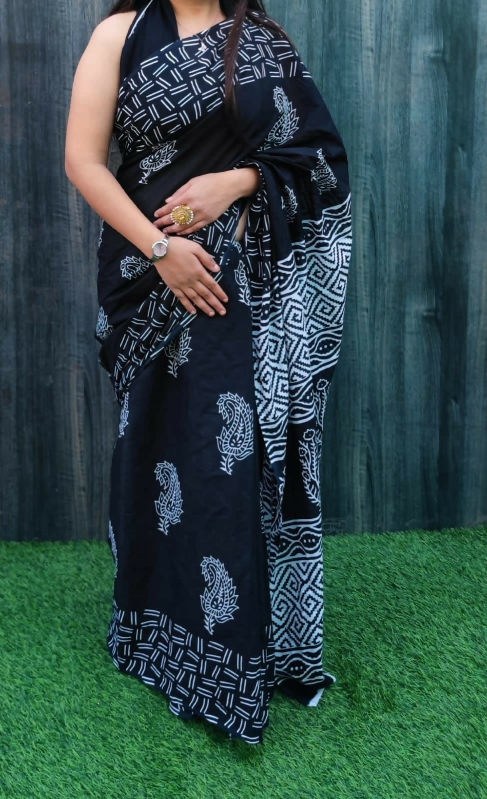 Exclusive Collection Black White Beautiful Mulmul Cotton Saree