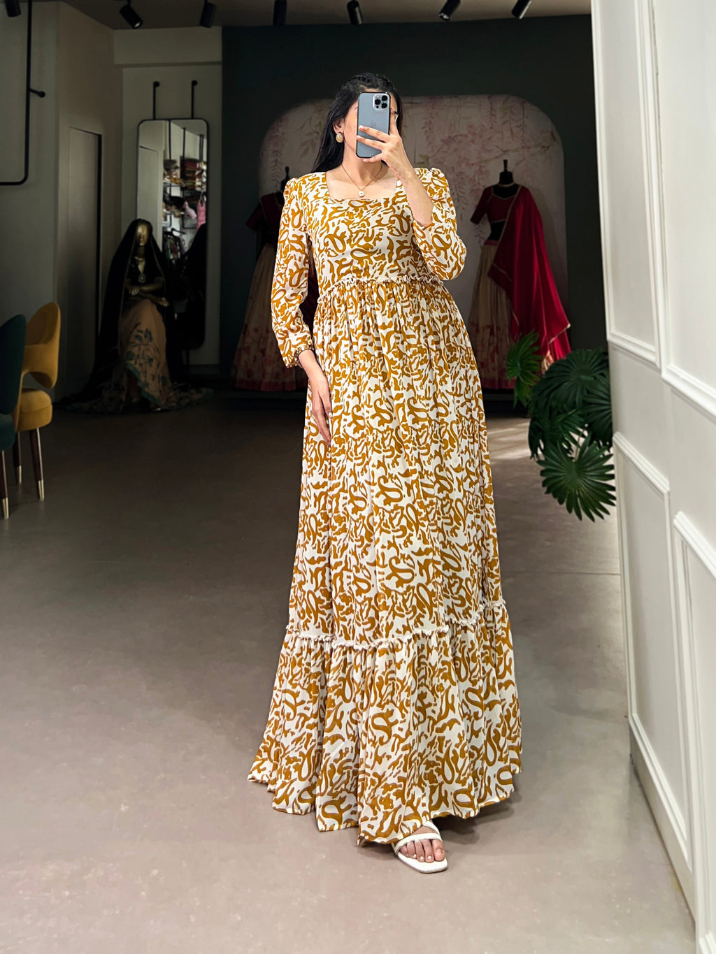 Lorenvalley Mustad Georgette Printed Gown