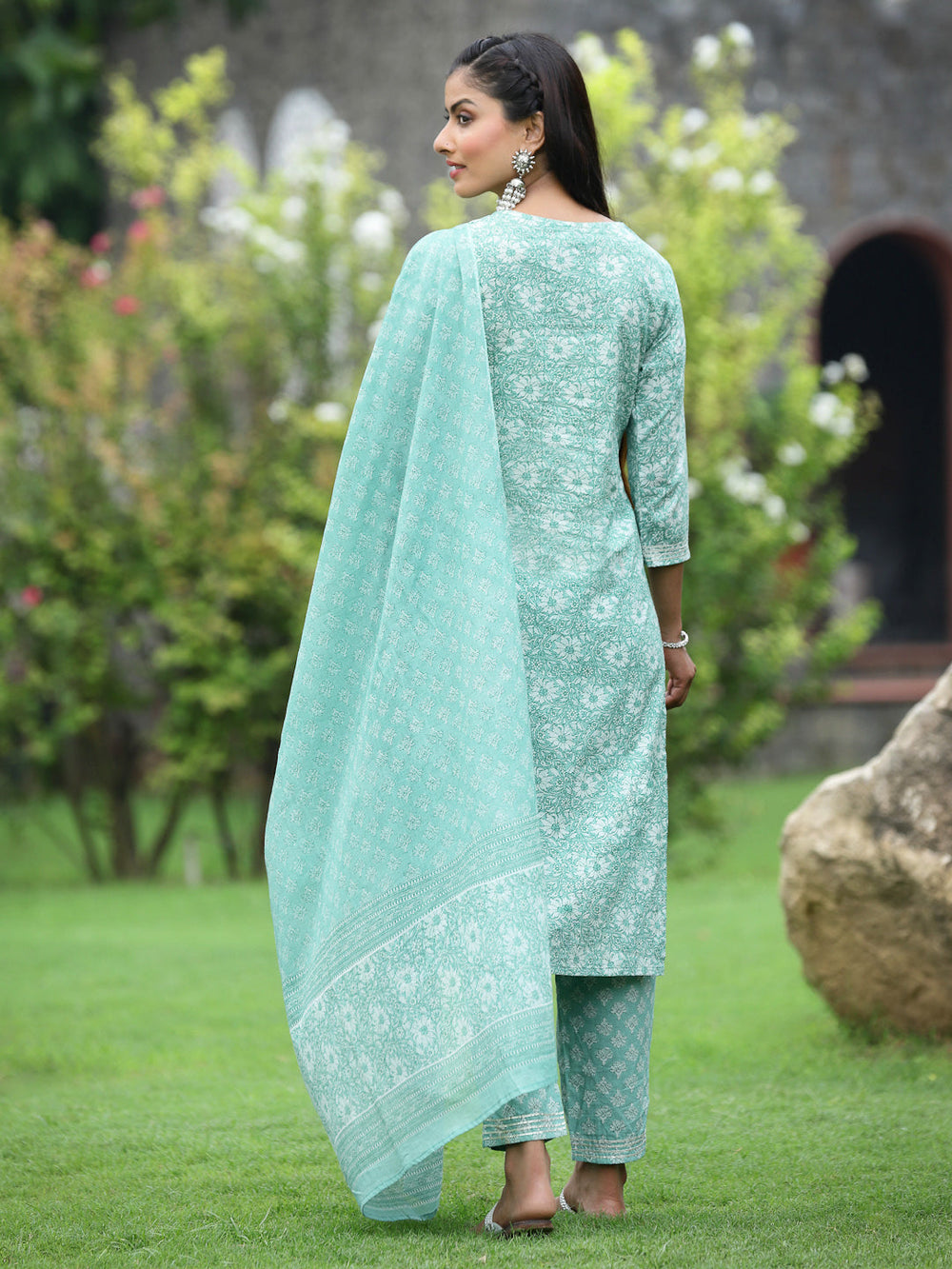 Juniper Women's Blue Cotton Cambric Festive Printed Kurta Set
