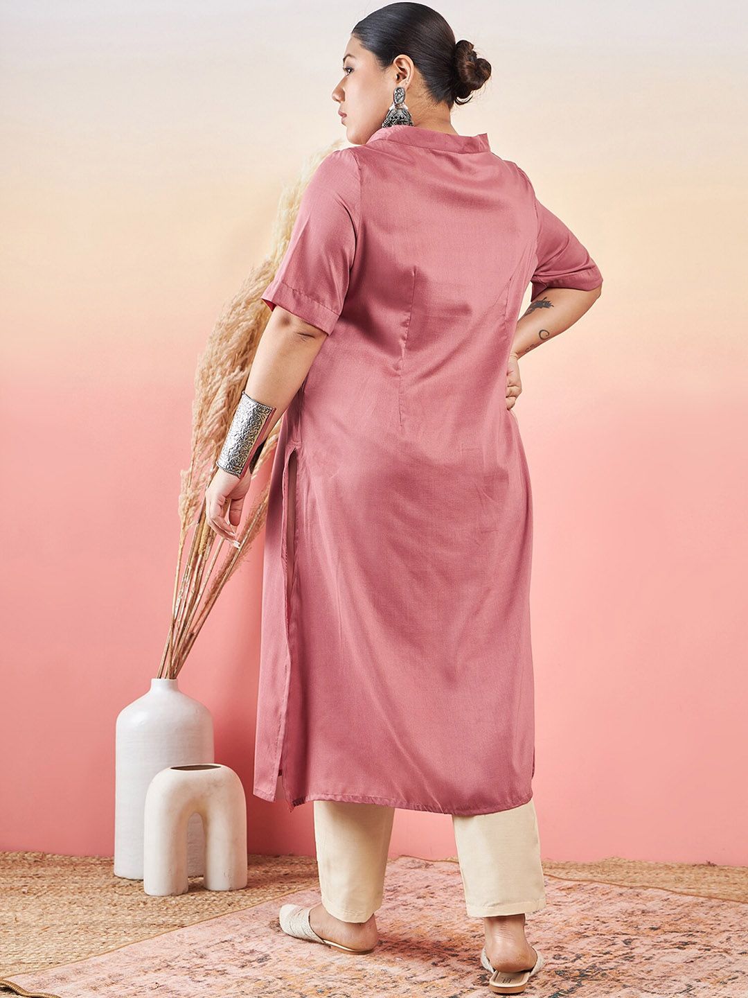 Sztori V-Neck Straight Kurta With Trouser
