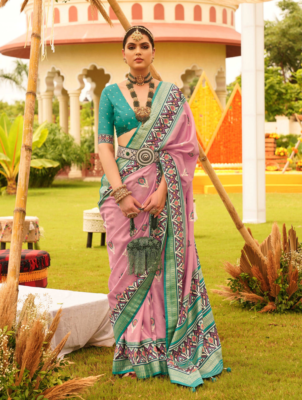 Monjolika Fashion Salmon Colour Sigma Silk Patola Printed Saree With Blouse