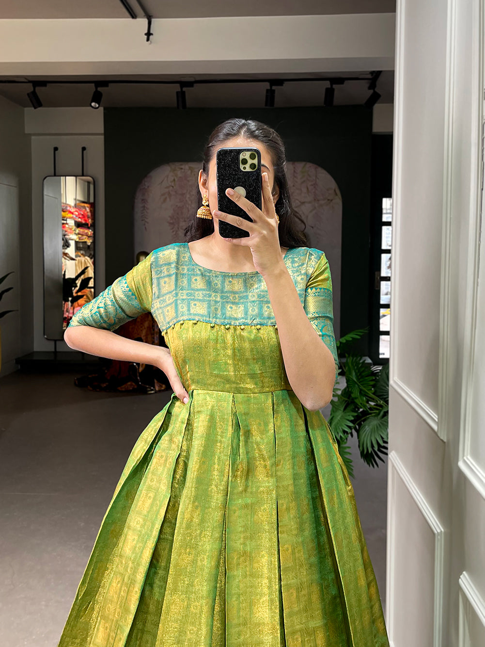Lorenvalley Parotgreen Kanjivaram Zari Weaving Work Gown