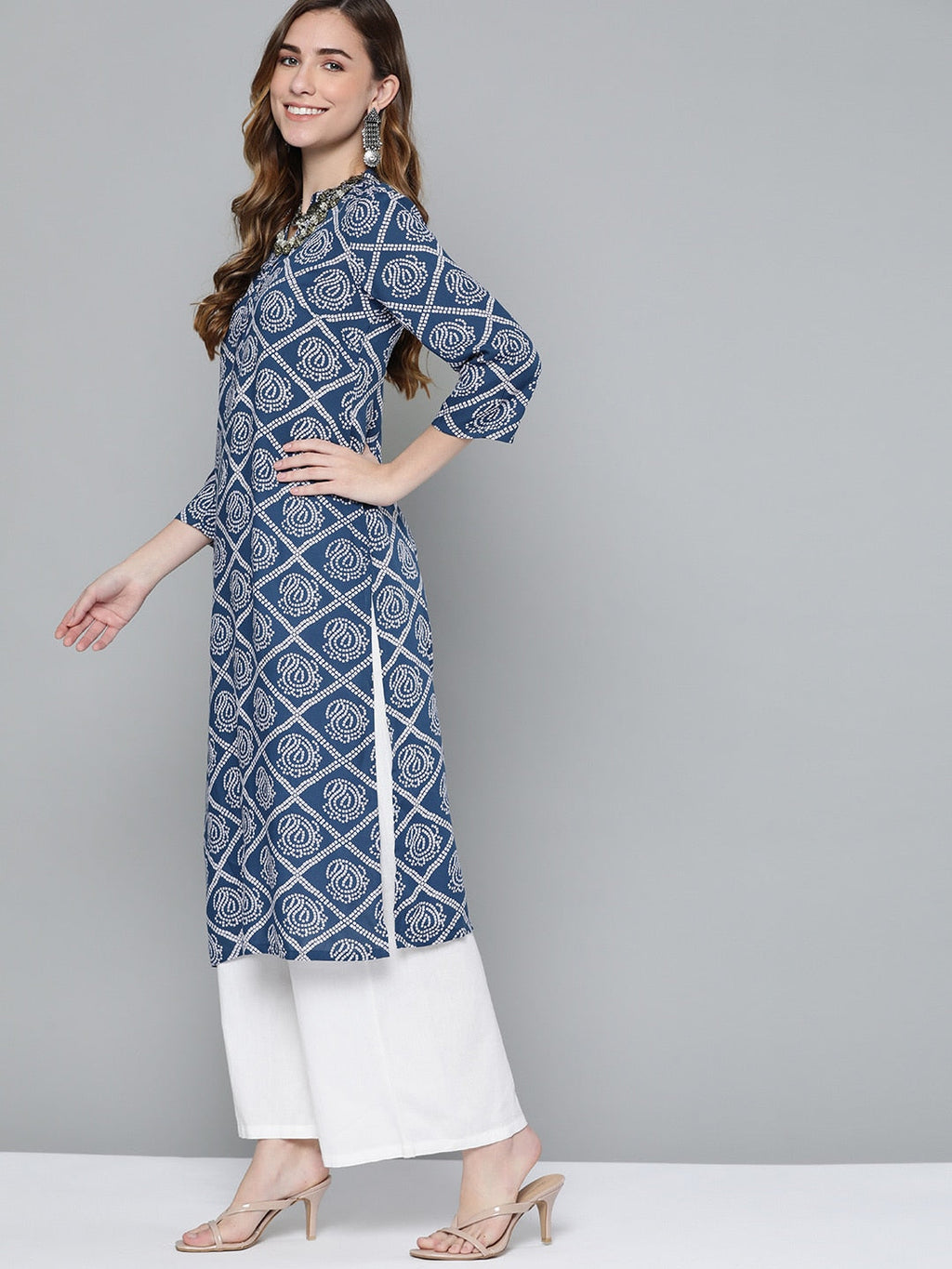 HERE&NOW Women Blue & White Geometric Printed Kurta