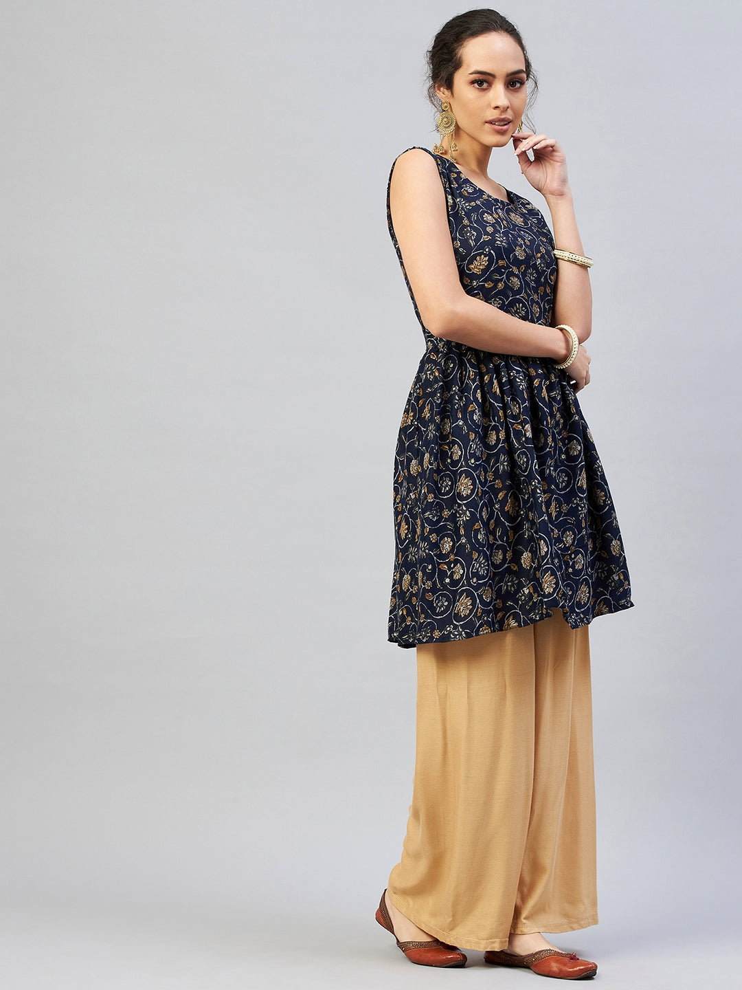 InWeave Women's Blue Silver Gold Printed Kurta