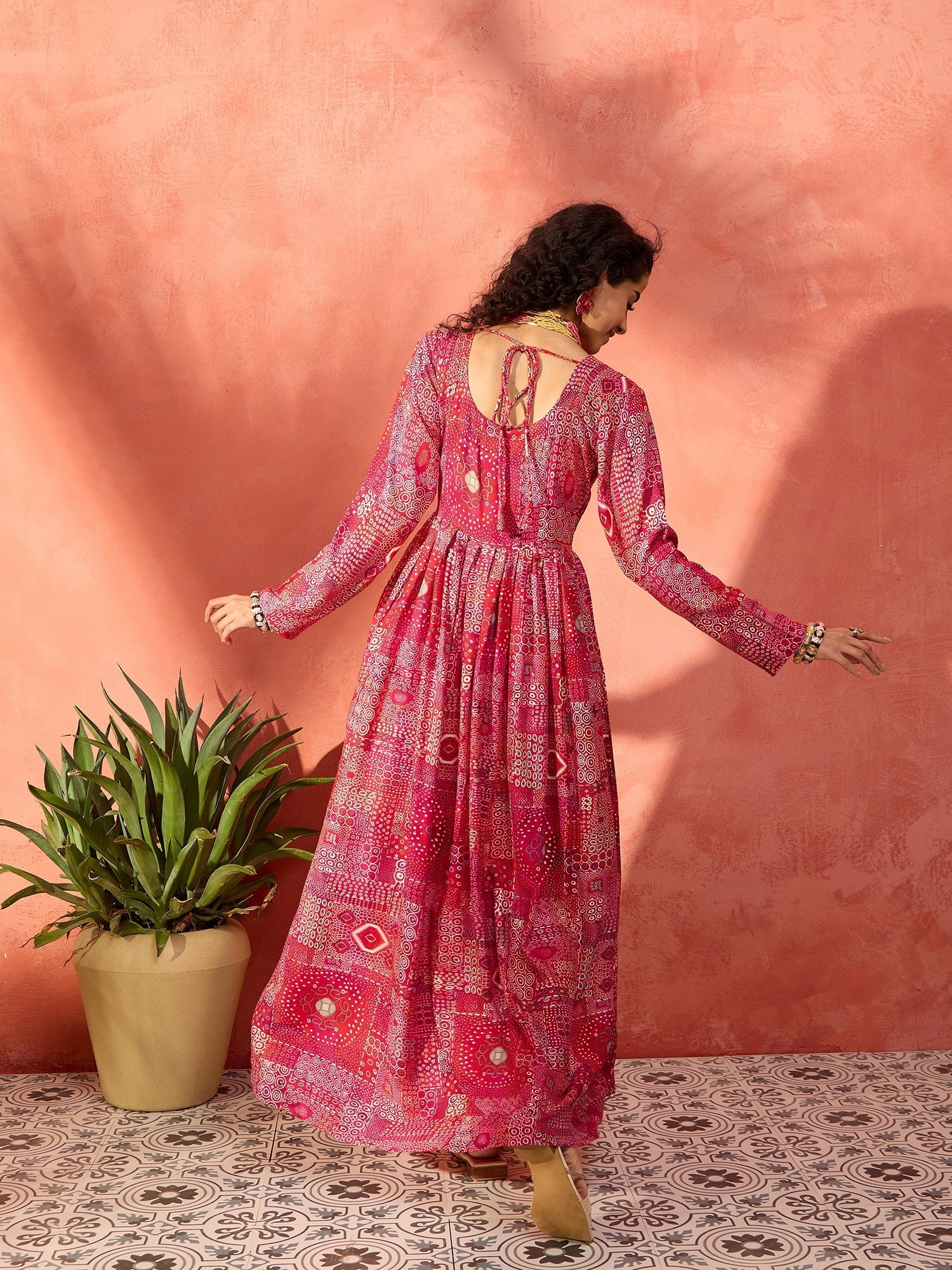 InWeave Fuchsia Sweetheart Neck Anarkali Kurta