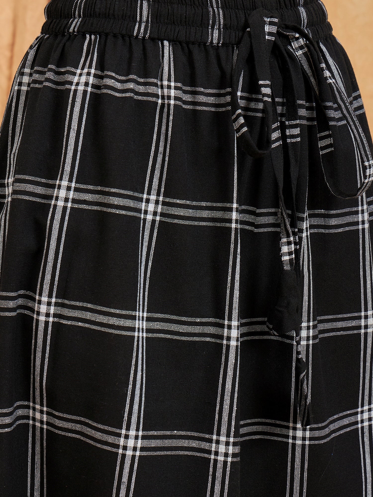 InWeave Black Plaid Check Skirt