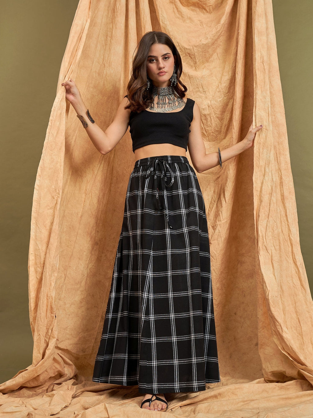 InWeave Black Plaid Check Skirt