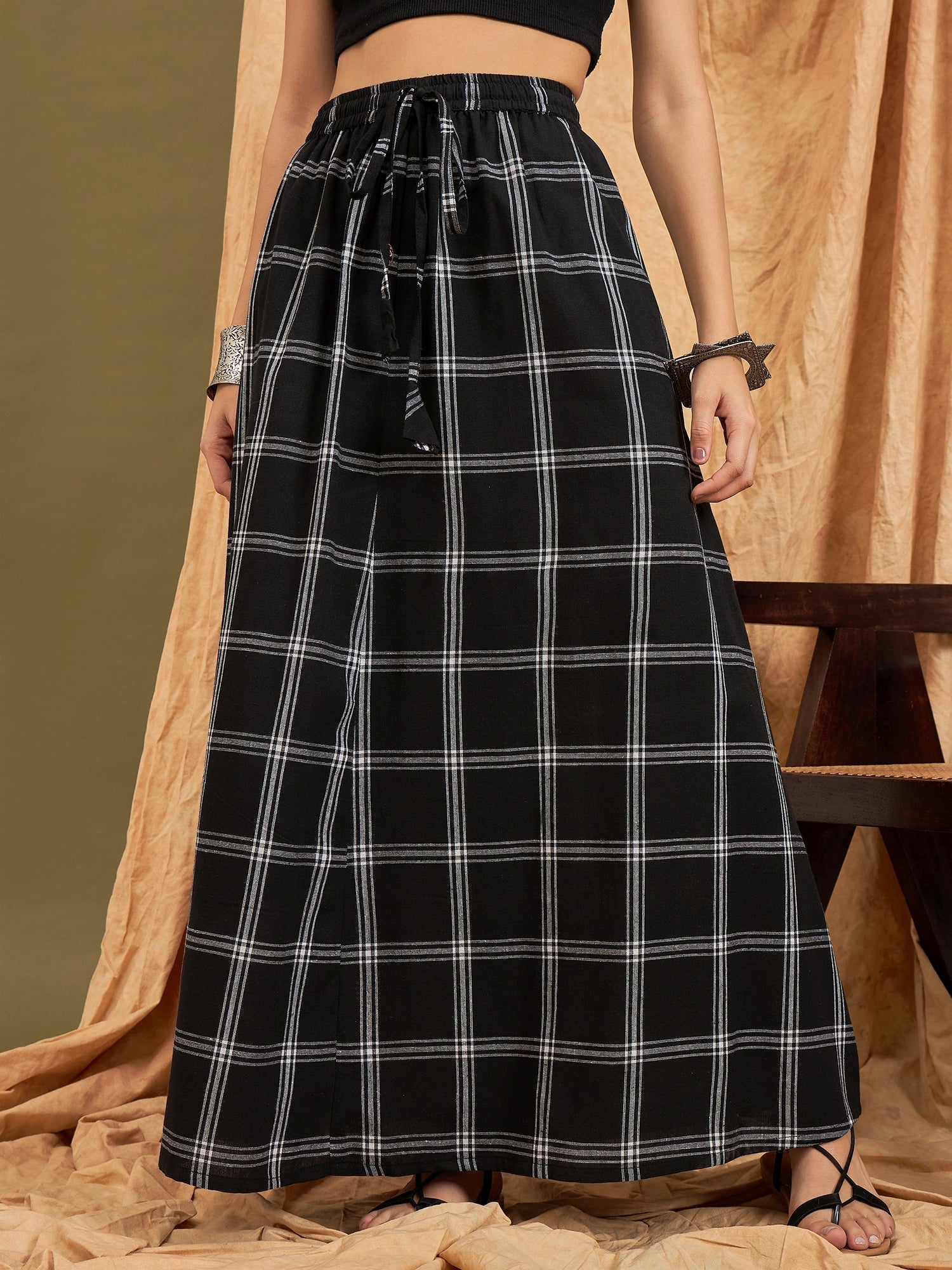 InWeave Black Plaid Check Skirt