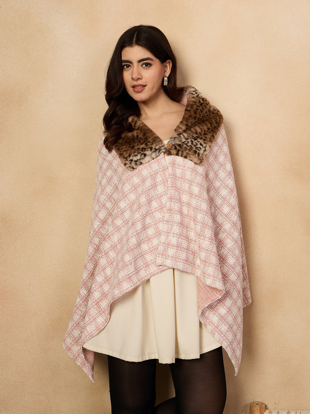 InWeave Peach White Big Check Acrylic Fur Poncho