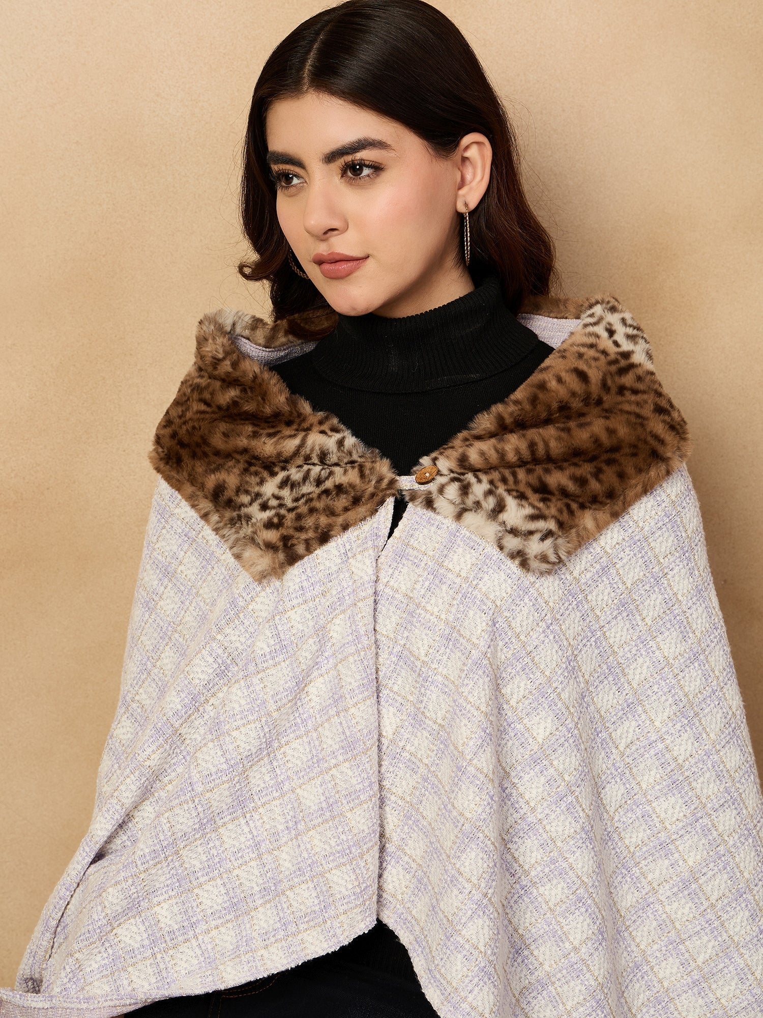 InWeave Mauve White Big Check Acrylic Fur Poncho