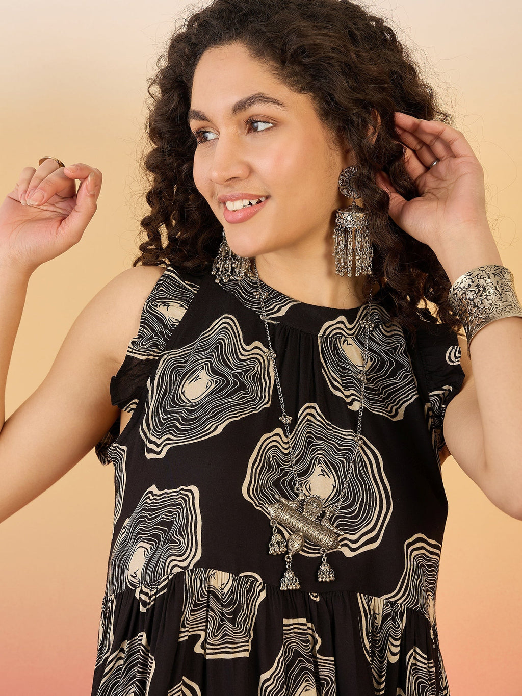 InWeave Black Beige Swril Short Dress