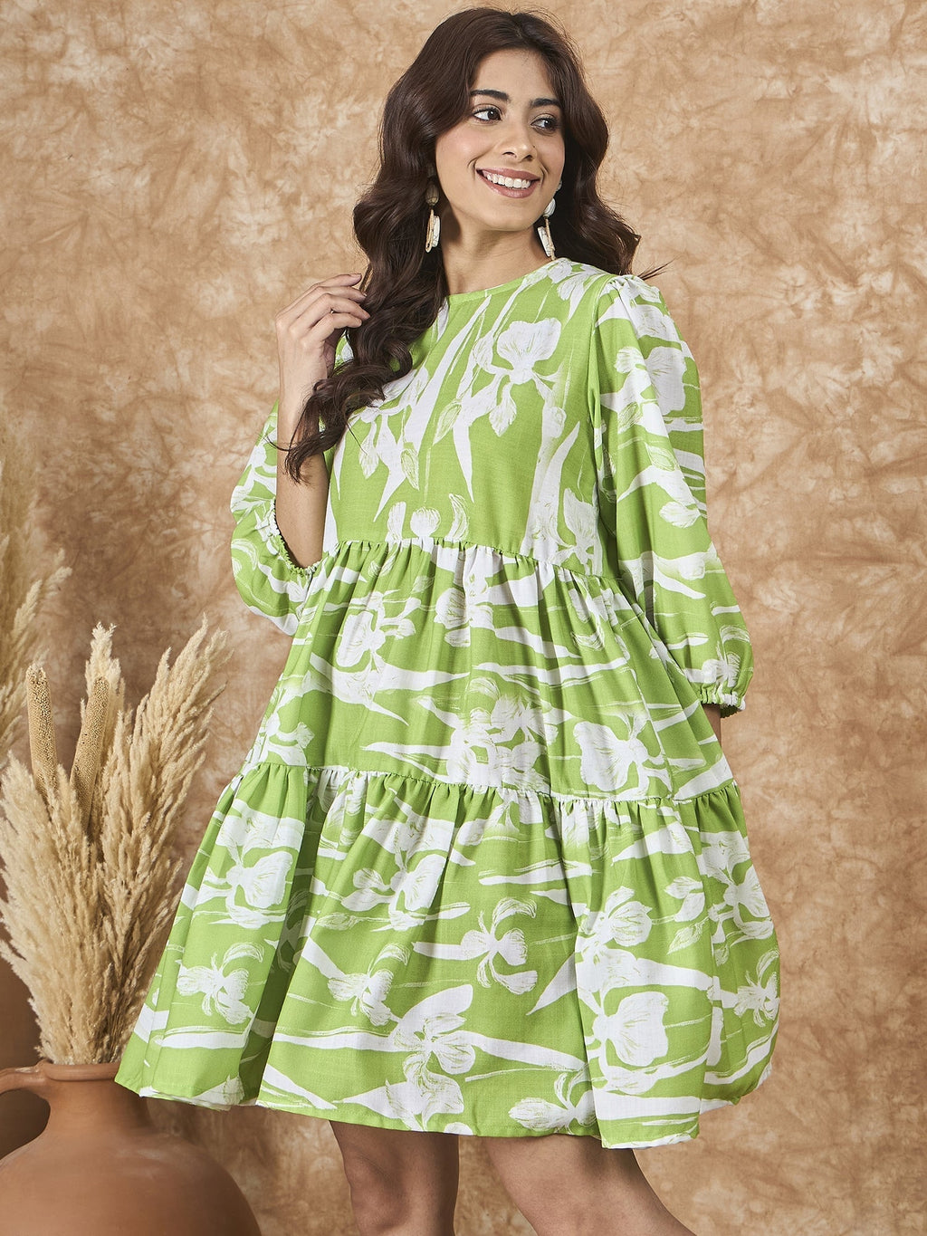 InWeave Apple Green White Short Dress