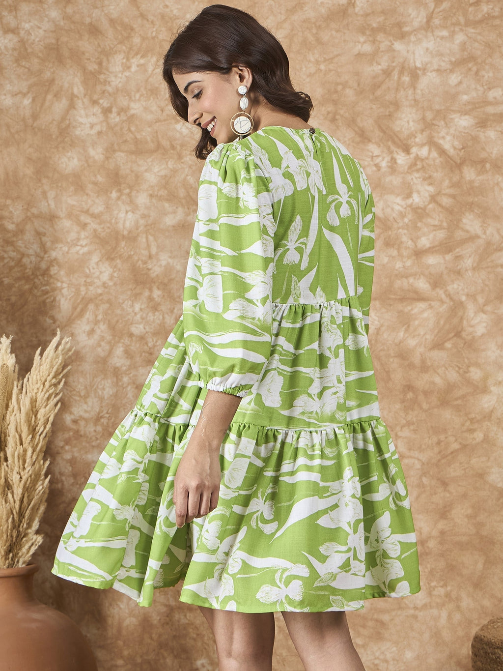 InWeave Apple Green White Short Dress