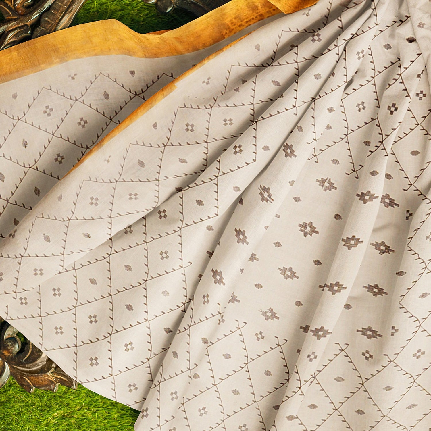 Exclusive Collection 100% Pure Cotton Off White Brown Saree With Printed Work