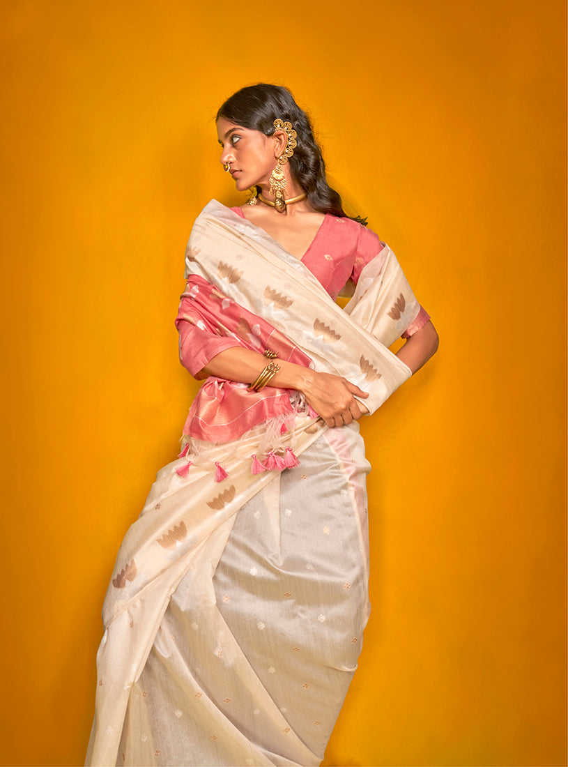 Monjolika Fashion Cream Handloom Silk Weaving Zari Designer Saree
