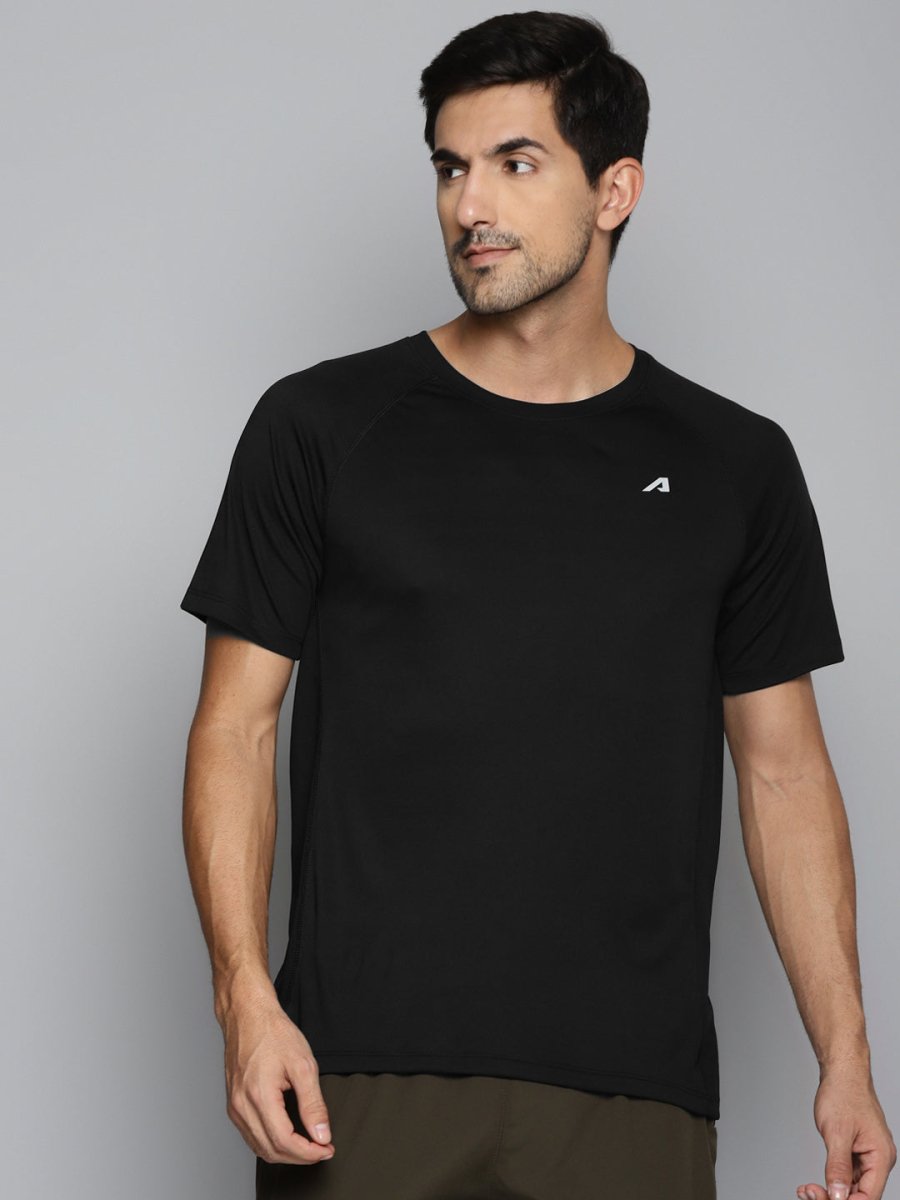 Alcis Men Black Slim Fit Running T-shirt