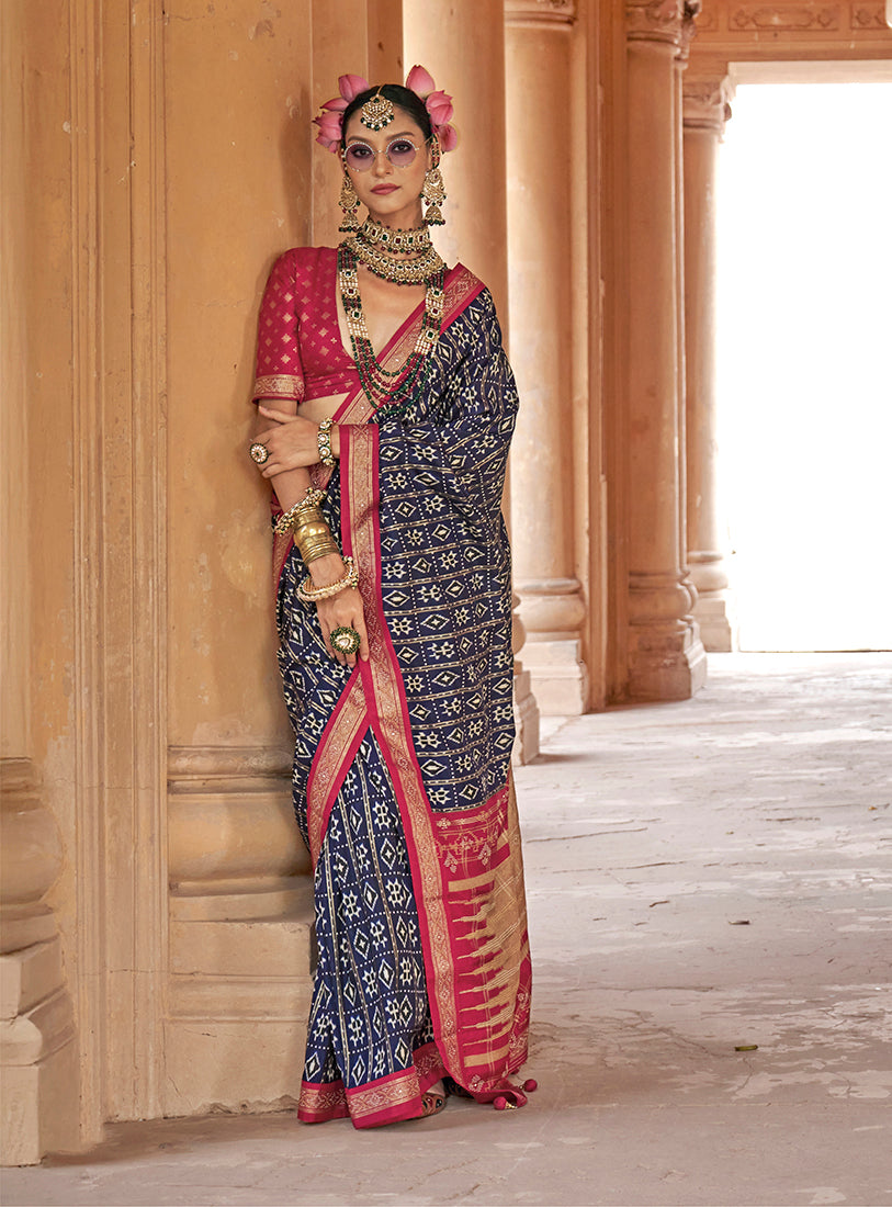 Monjolika Fashion Navy Blue Silk Blend Patola Print Classic Saree