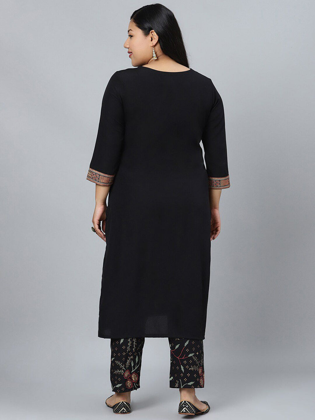 Sztori Geometric Printed Straight Kurta with Pant