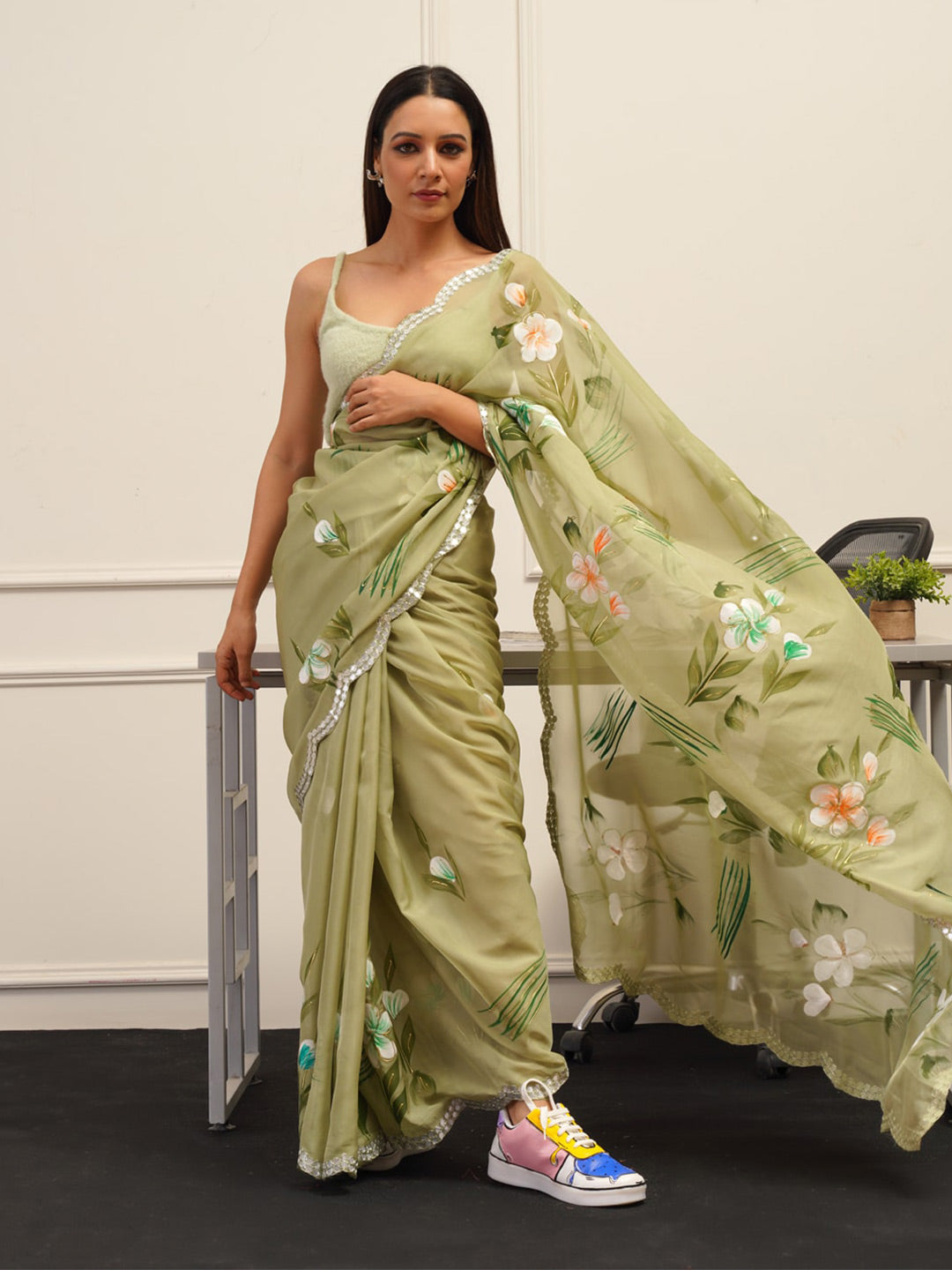 Tikhi Imli Floral Printed Organza Saree