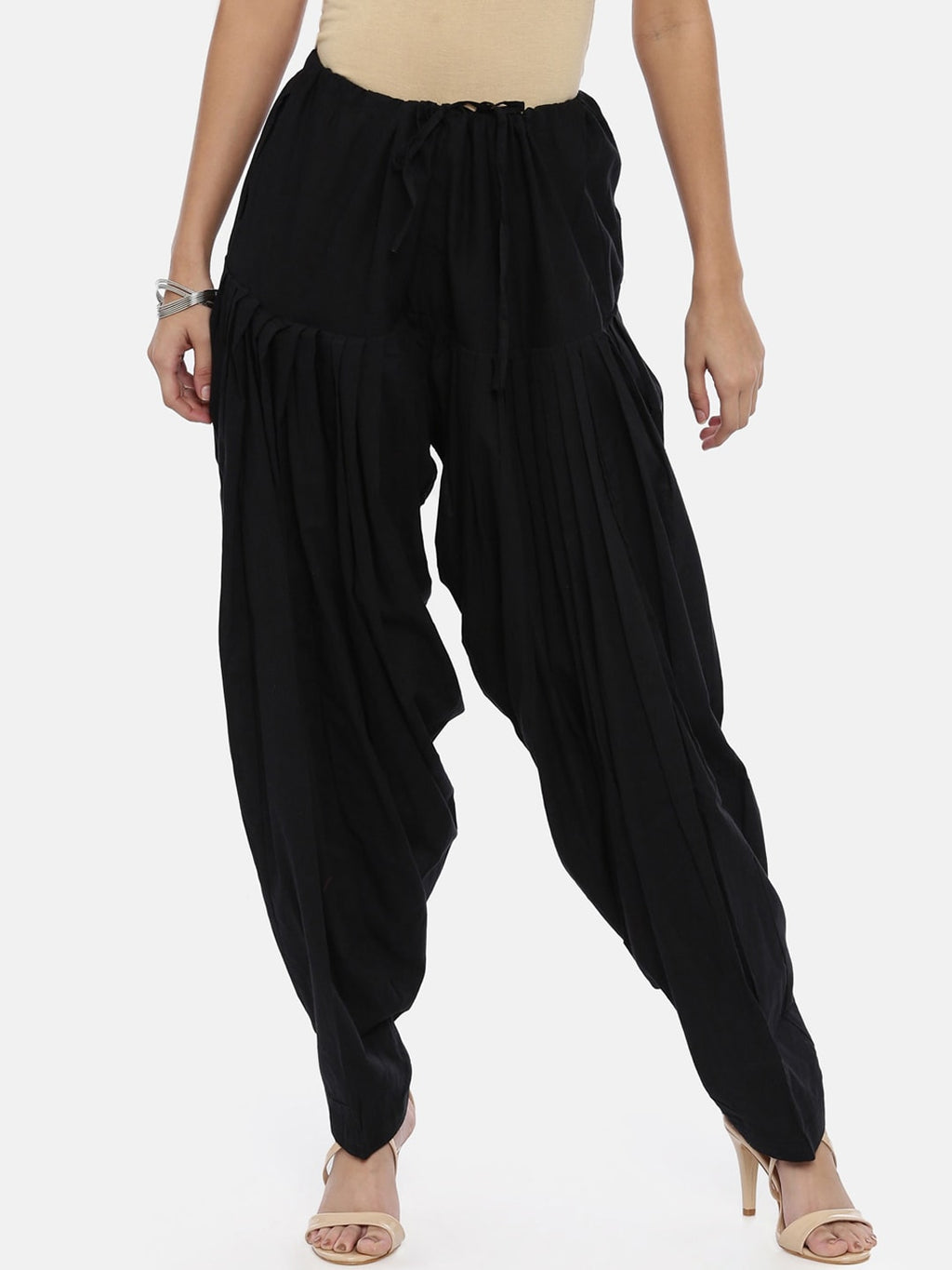 Souchii Black Solid Patiala