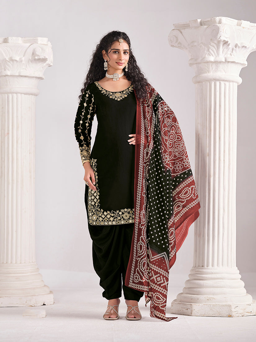 Monjolika Fashion Embroidered Chanderi Silk Black Mirror Work Salwar Kameez