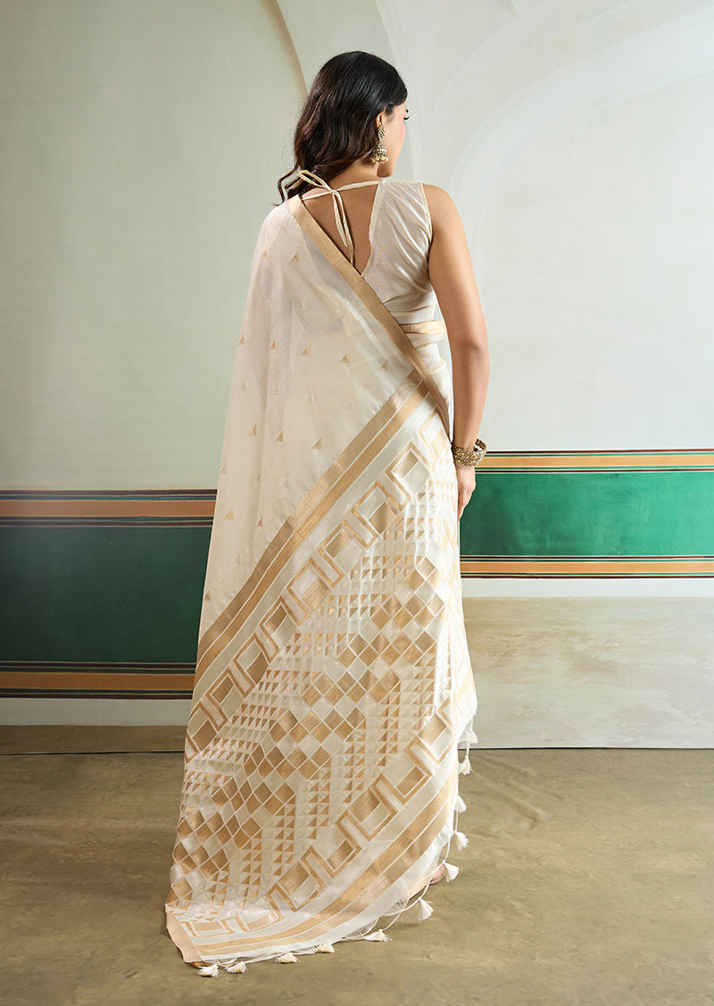 Monjolika Fashion Off White Handloom Weaving Silk Festival Wear Saree