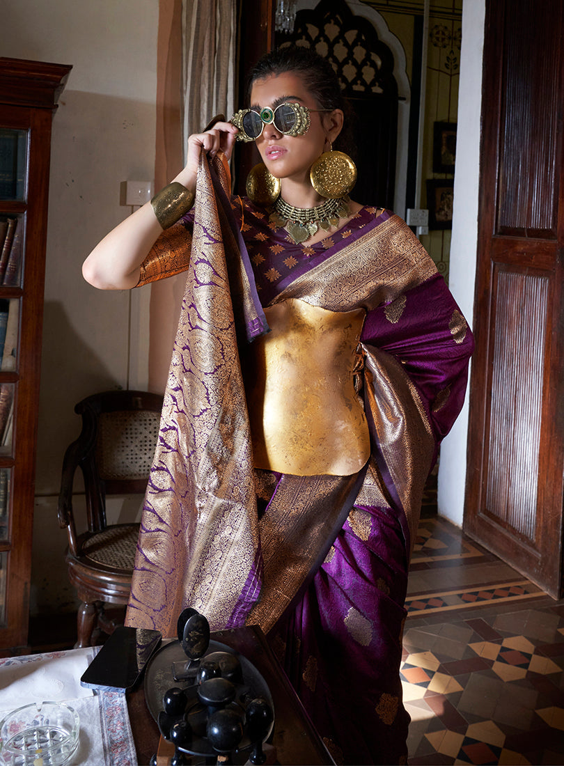 Monjolika Fashion Purple Color Two Tone Handloom Weaving Silk Traditional Saree