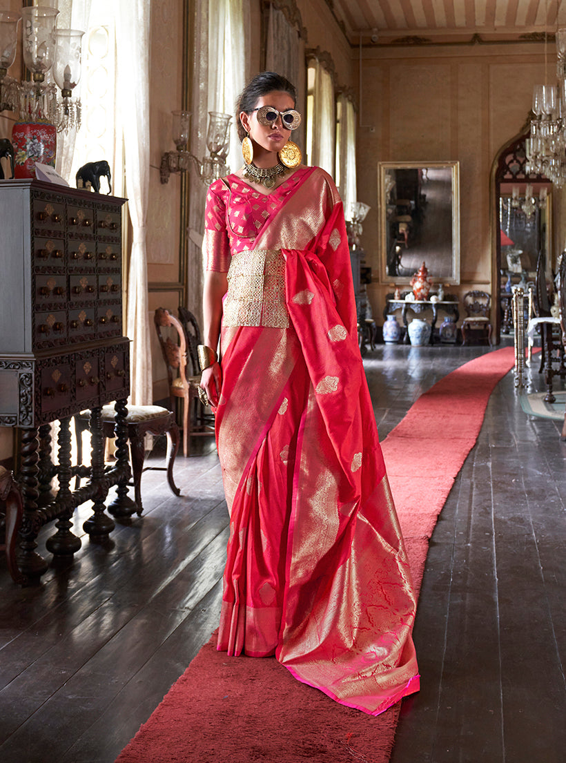 Monjolika Fashion Pink Color Two Tone Handloom Weaving Silk Traditional Saree