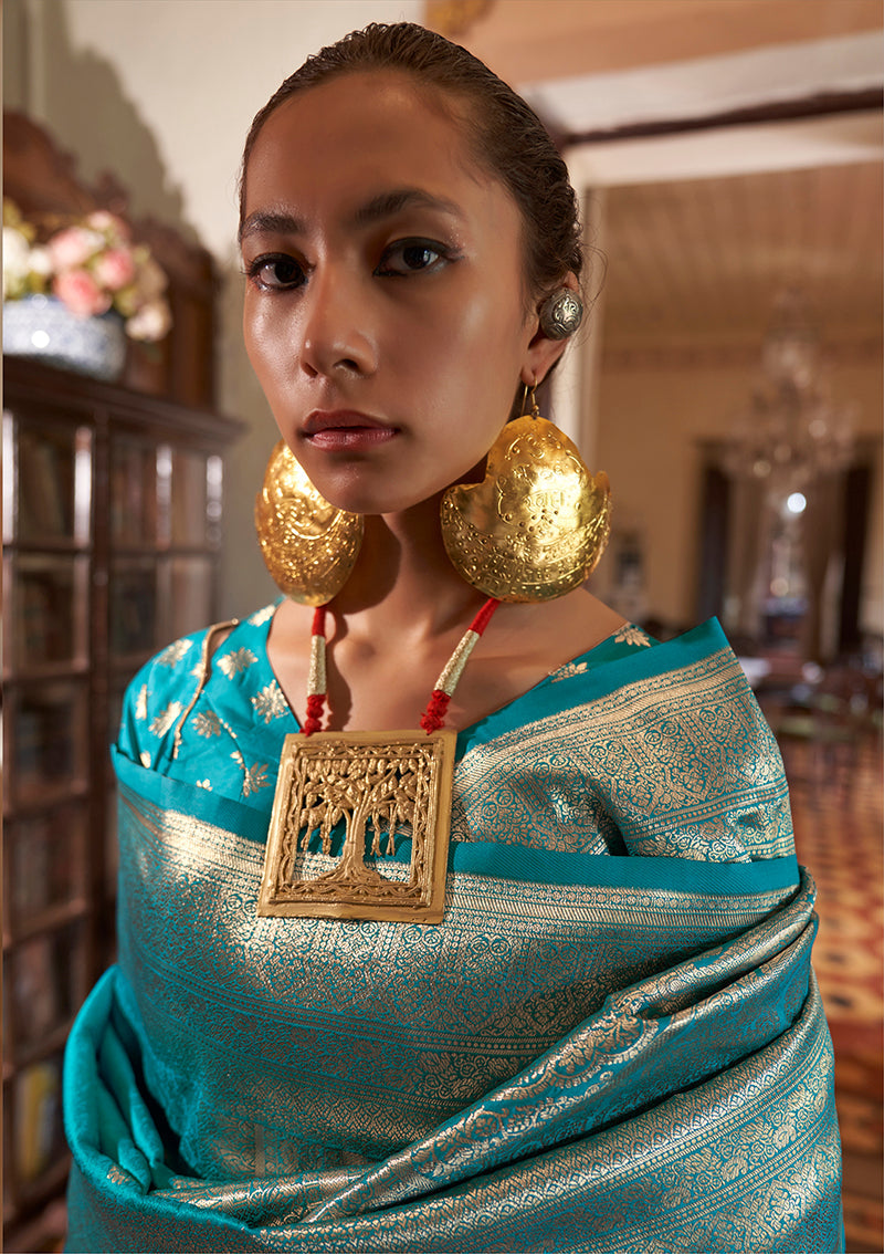 Monjolika Fashion Turquoise Color Two Tone Handloom Weaving Silk Traditional Saree