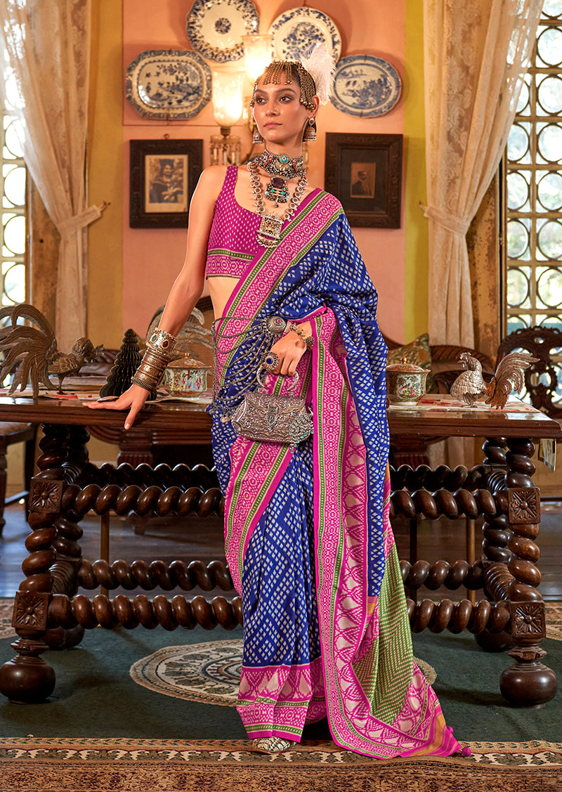 Monjolika Fashion Navy blue Patola Design Zari Work Traditional Silk Blend Saree