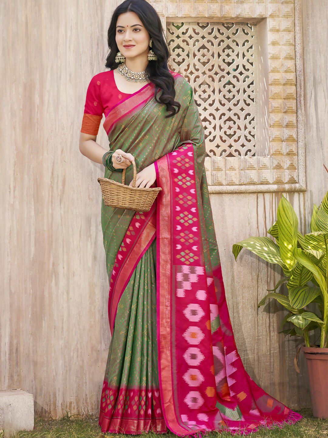 Shree Shyam Fashion Pochampalli Silk Mhendi Green Saree