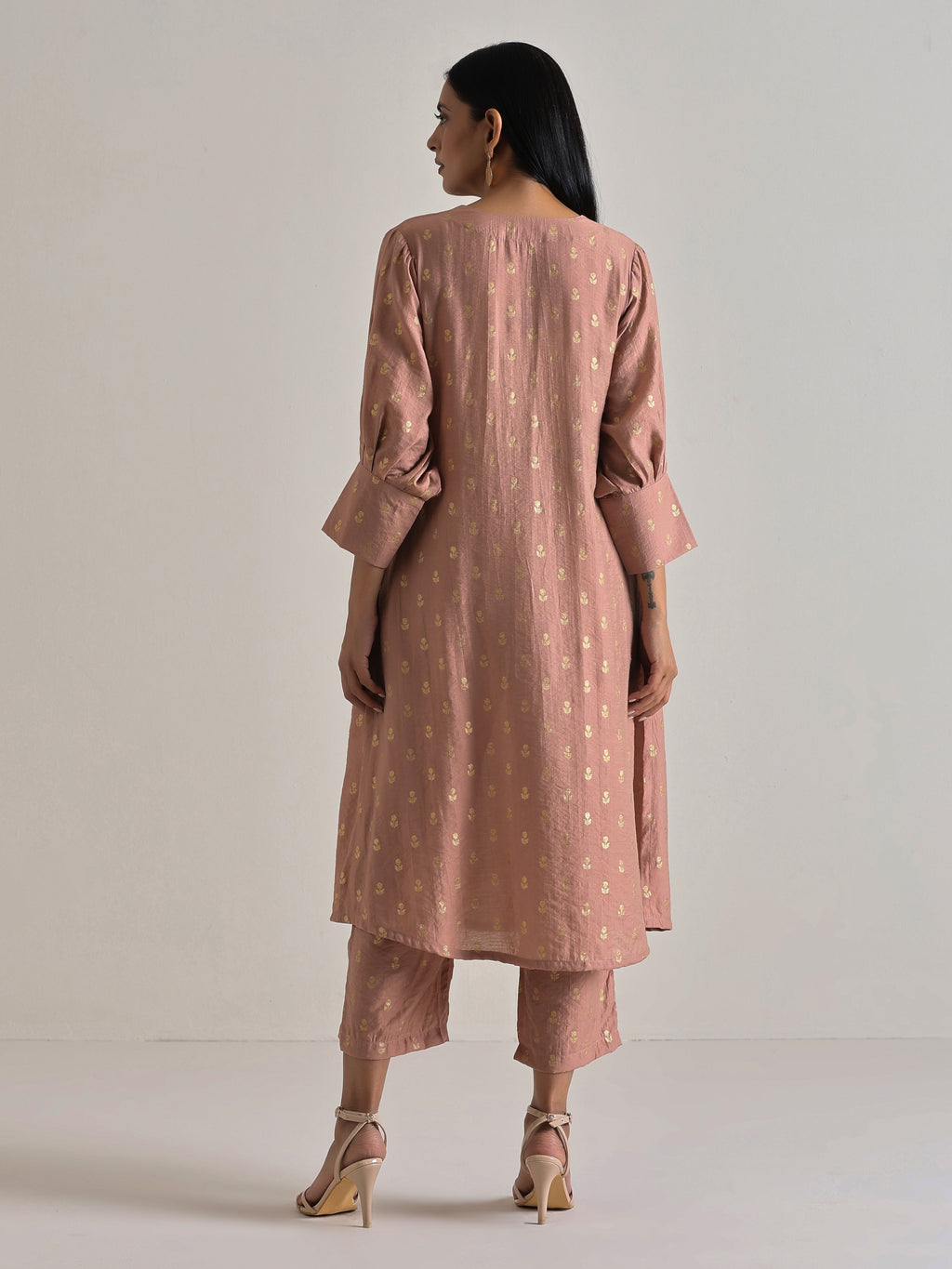 trueBrowns Beige Foil Puff Sleeve Kurta Set