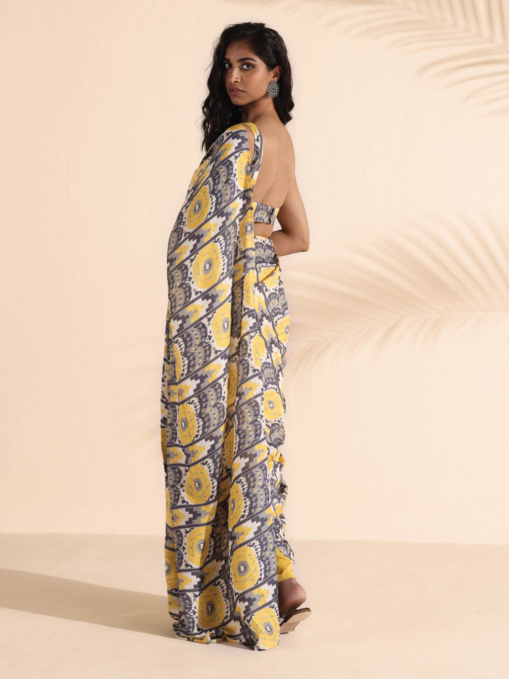 trueBrowns Yellow Muslin Ikat Ready to Wear Saree