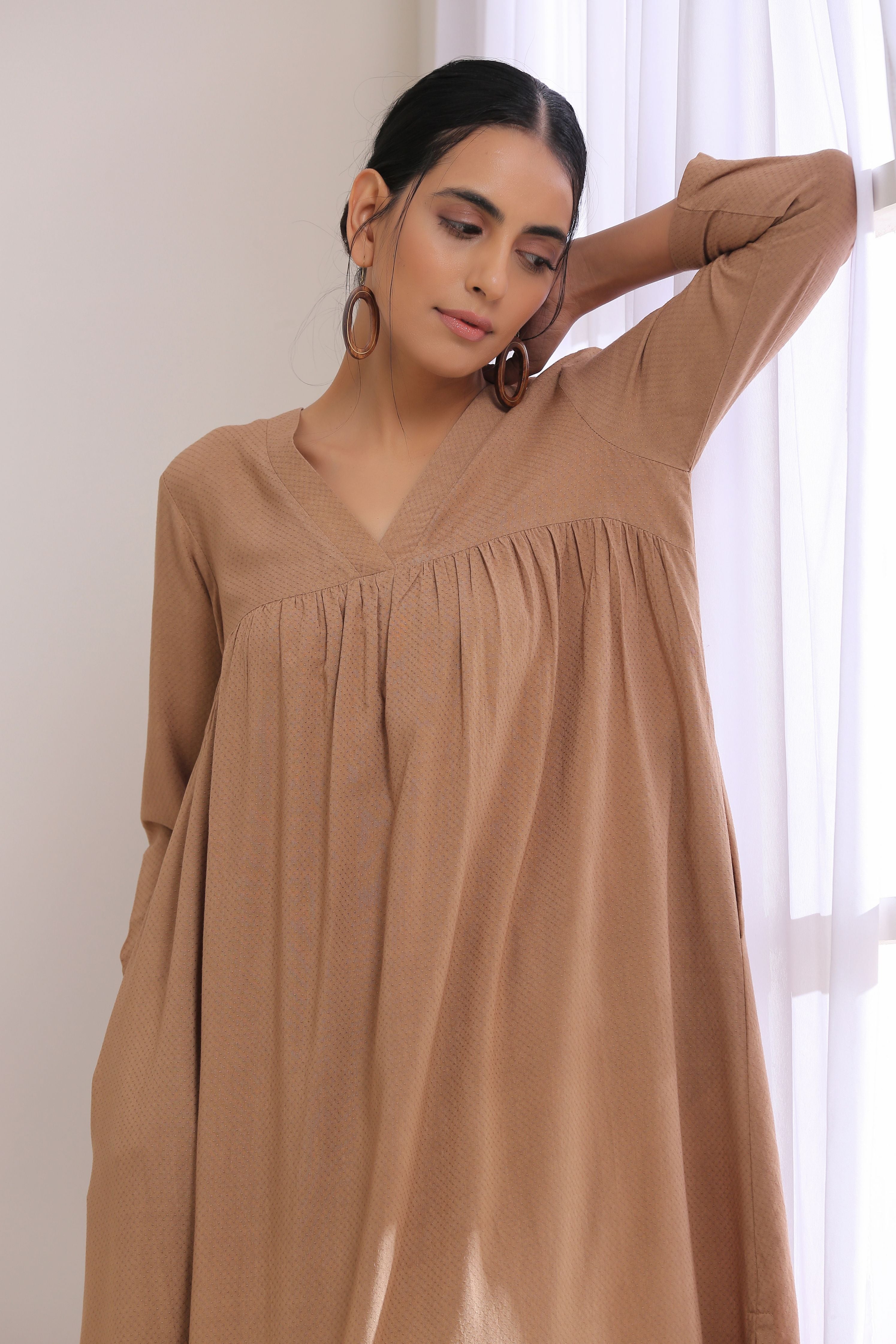 trueBrowns Beige Dobby Gathered Kurta Pant Set