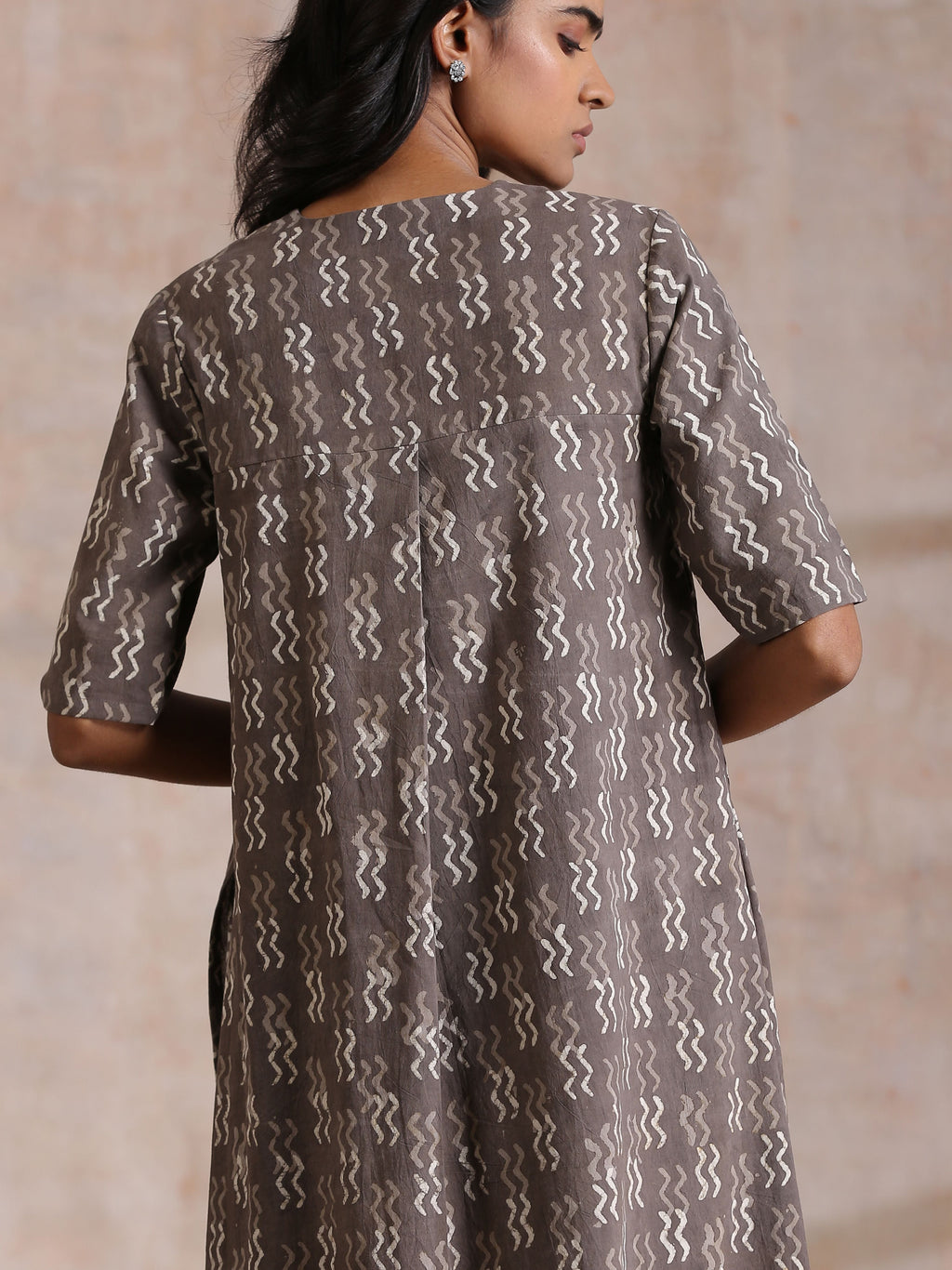 trueBrowns Clay Dabu Zig-Zag Motifs Print Cotton Kurta Pant Set