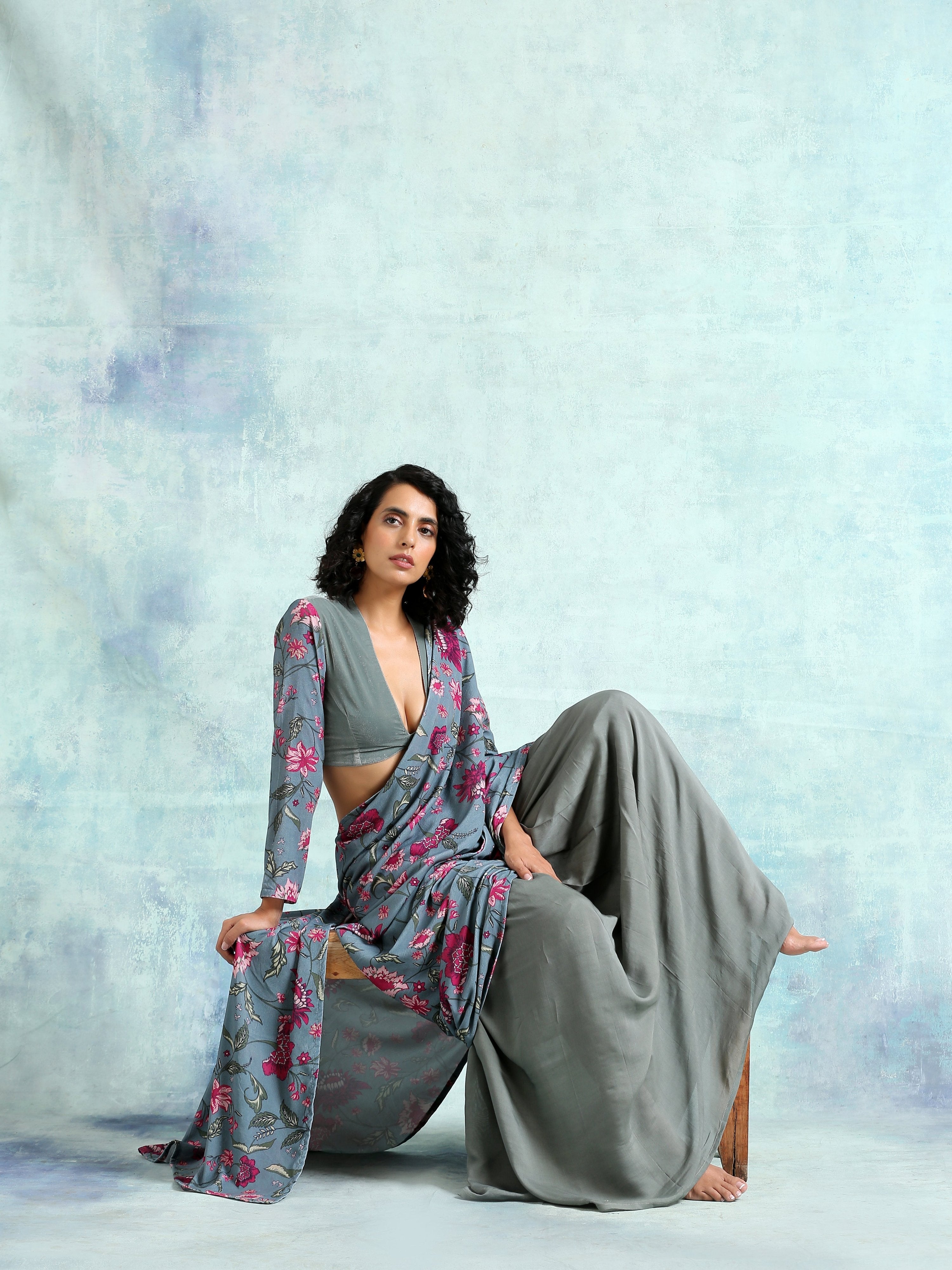 trueBrowns Grey Printed Velvet Ready to Wear Saree