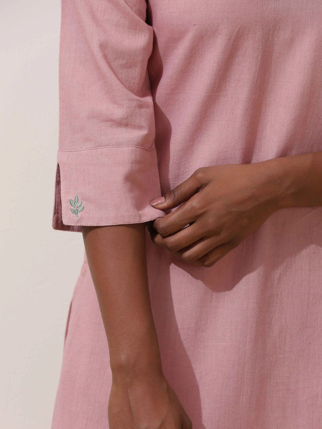 trueBrowns Pink Cotton Linen Kurta Co-Ord Set