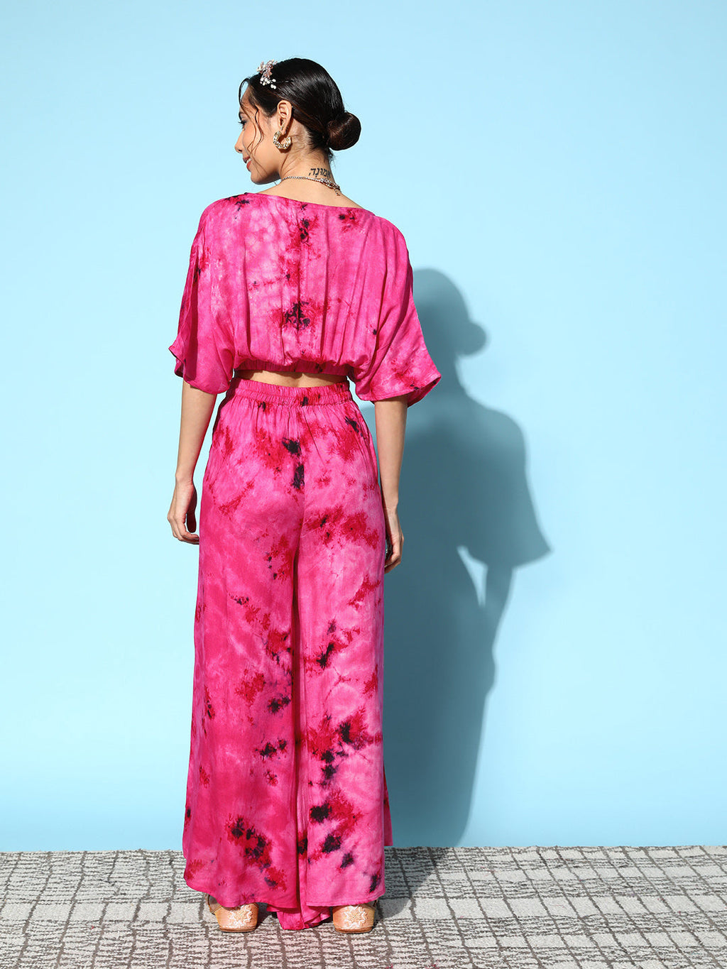 InWeave Women's Magenta Tie And Dye New Neckline Top Culottes Set